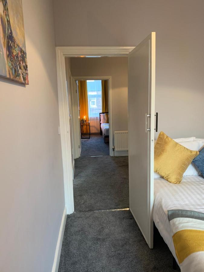 Heaton-Beautiful 3 Double Bedrooms Sleeps 6 Free Parking And Wifi 泰恩河畔纽卡斯尔 外观 照片
