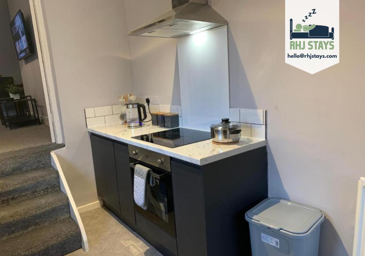 Heaton-Beautiful 3 Double Bedrooms Sleeps 6 Free Parking And Wifi 泰恩河畔纽卡斯尔 外观 照片